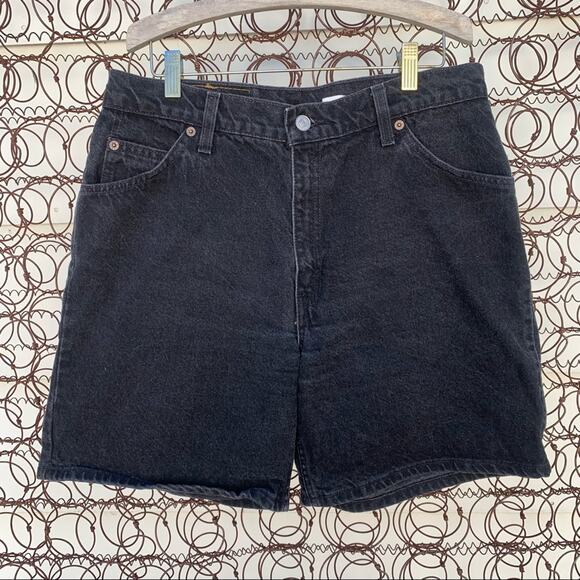 Vintage 90s Ladies Levi’s 951 relaxed fit black jean shorts Size 12 - Picture 2 of 8